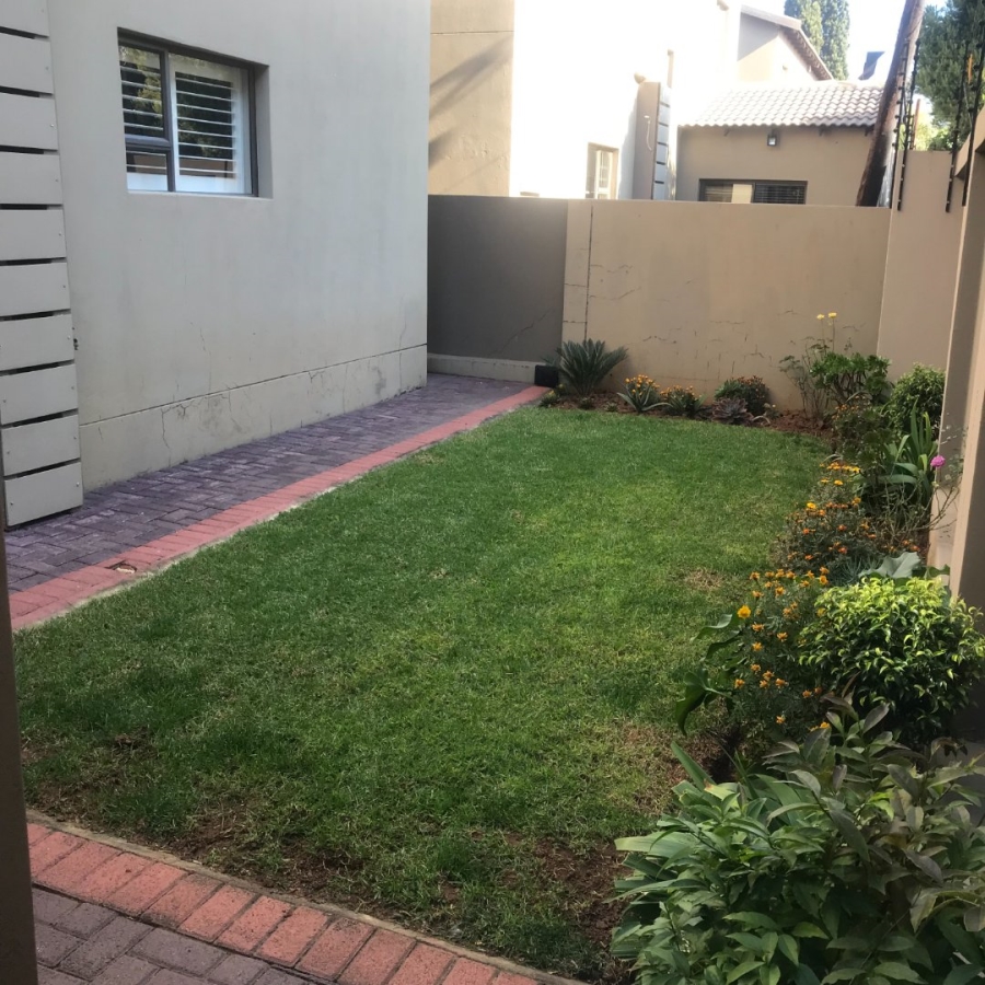3 Bedroom Property for Sale in Azaadville Gardens Gauteng