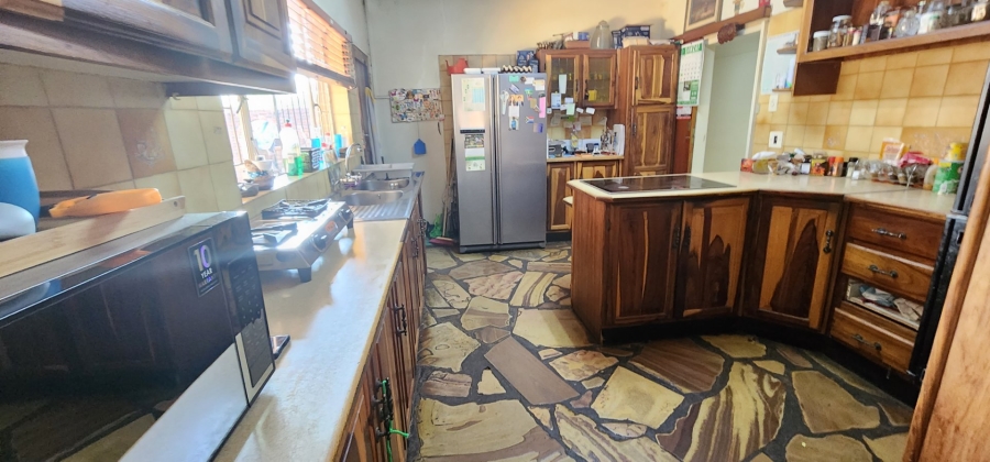 5 Bedroom Property for Sale in Erasmia Gauteng
