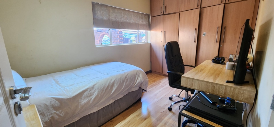 5 Bedroom Property for Sale in Erasmia Gauteng