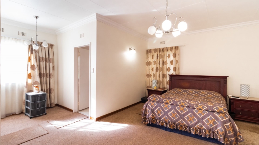 3 Bedroom Property for Sale in Van Riebeeck Park Gauteng
