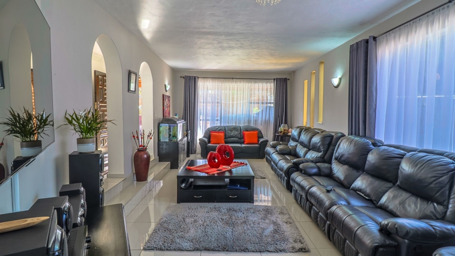 3 Bedroom Property for Sale in Suideroord Gauteng