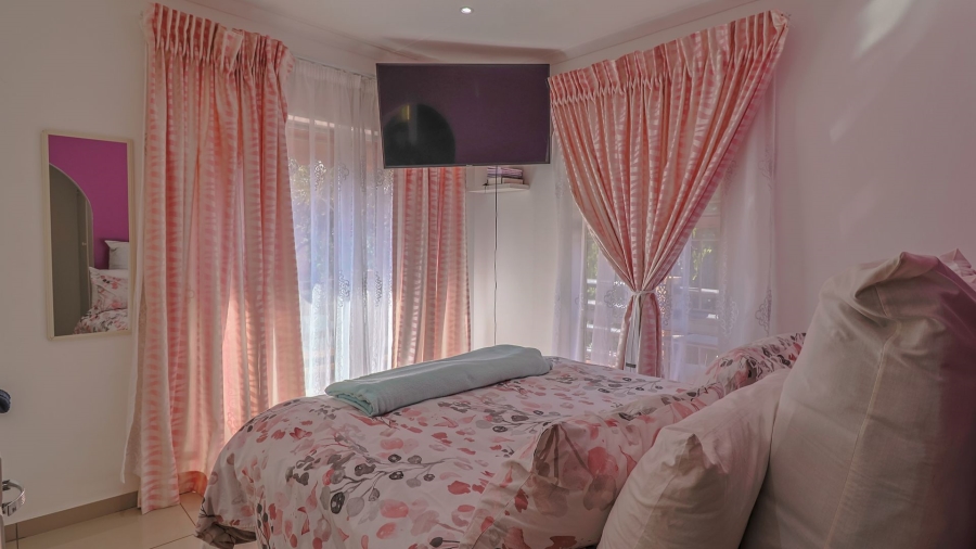 3 Bedroom Property for Sale in Suideroord Gauteng