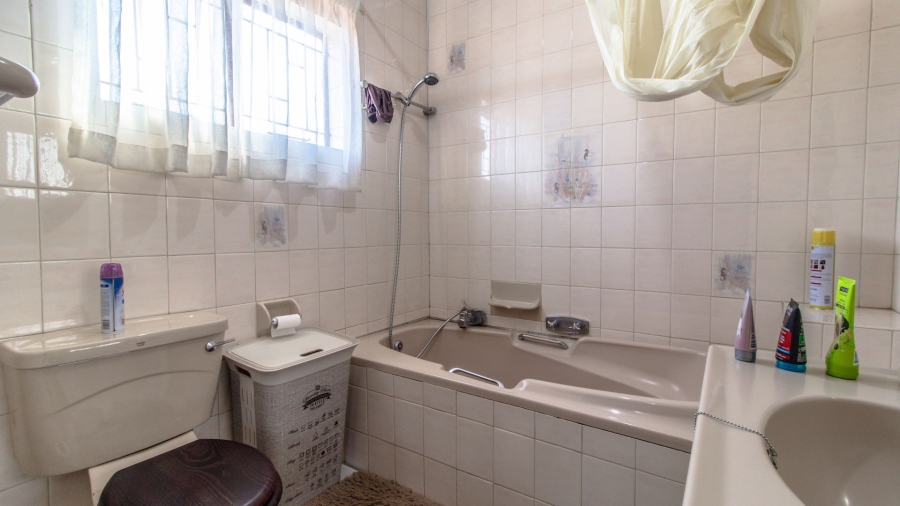 3 Bedroom Property for Sale in Suideroord Gauteng