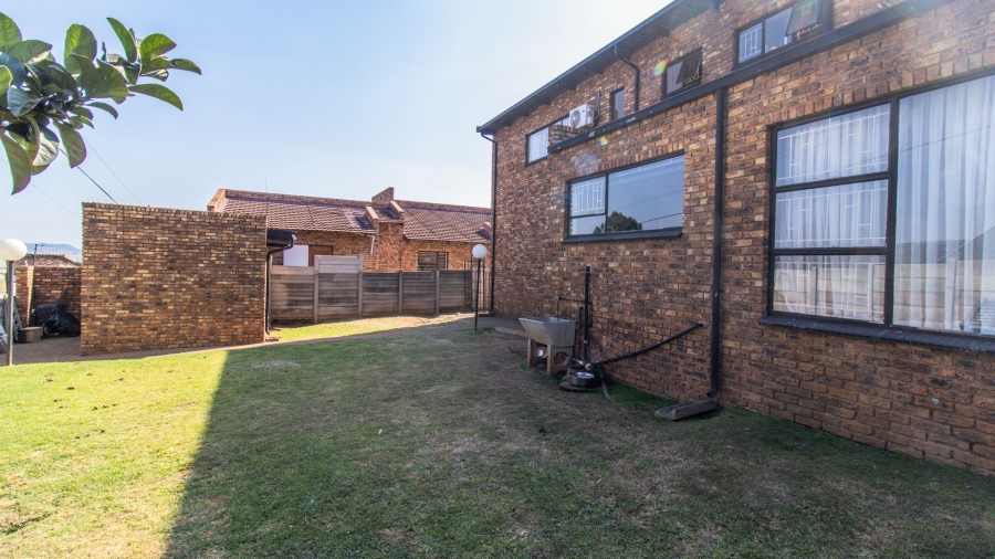 3 Bedroom Property for Sale in Suideroord Gauteng