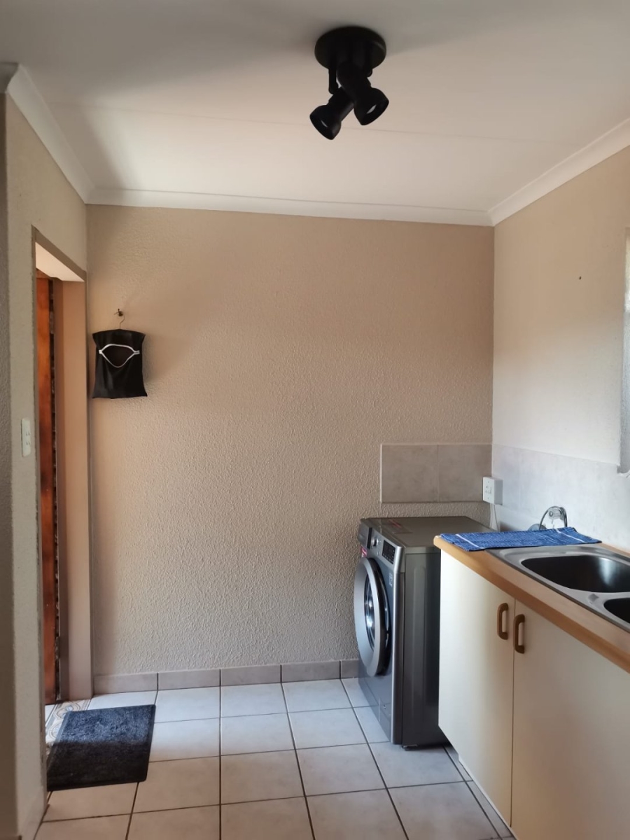 3 Bedroom Property for Sale in Hesteapark Gauteng