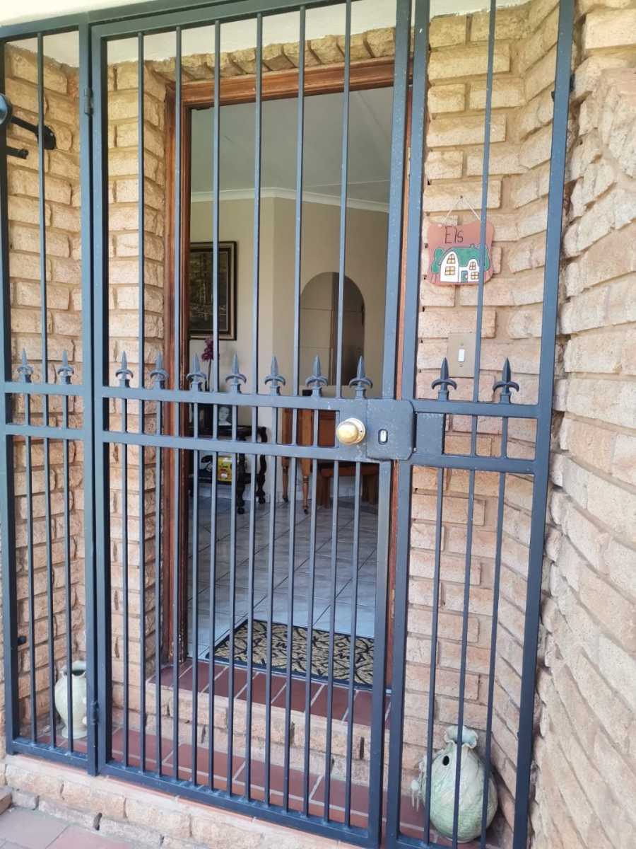 3 Bedroom Property for Sale in Hesteapark Gauteng