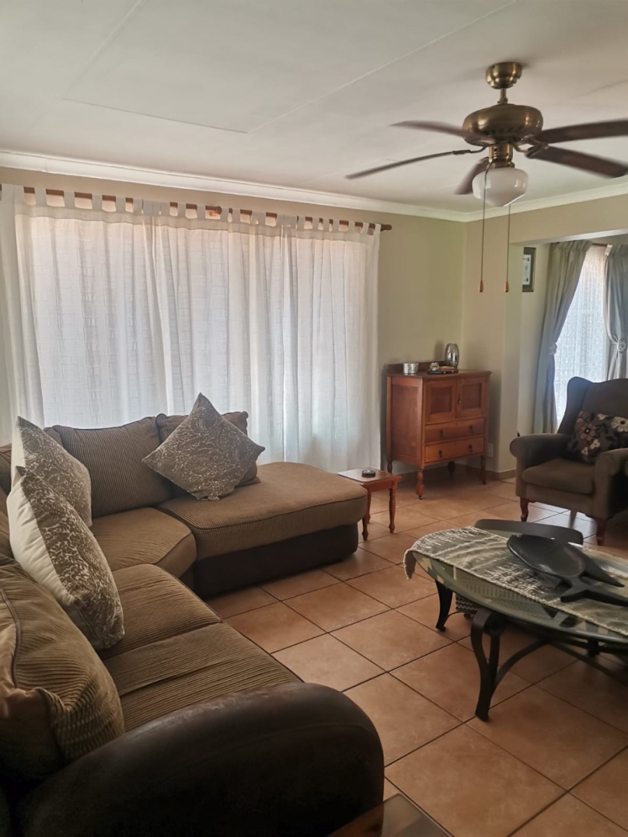 3 Bedroom Property for Sale in Hesteapark Gauteng