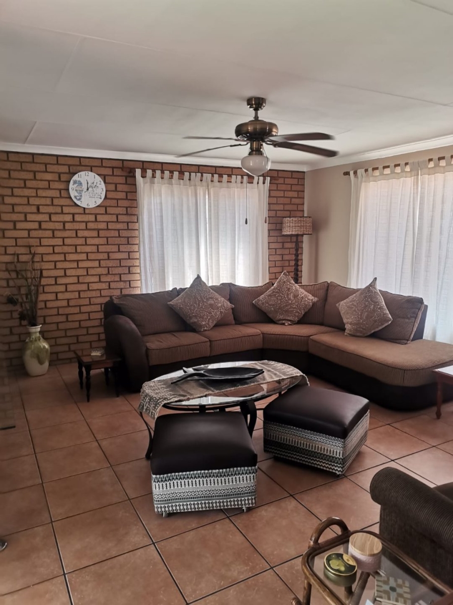 3 Bedroom Property for Sale in Hesteapark Gauteng