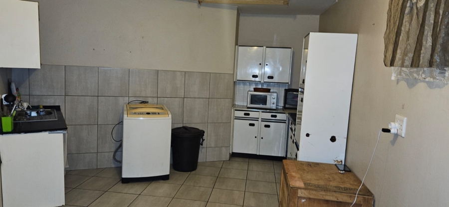 To Let 1 Bedroom Property for Rent in Witfield Gauteng