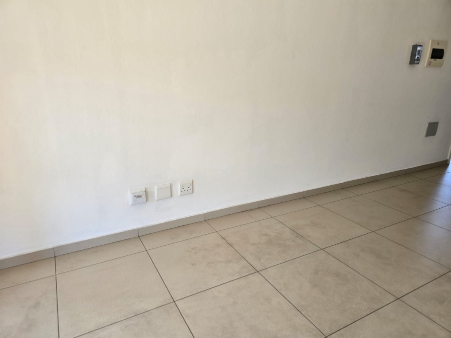 2 Bedroom Property for Sale in Lilianton Gauteng