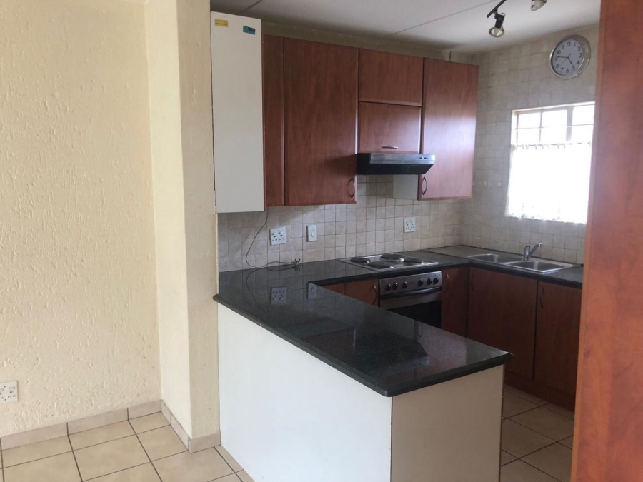 To Let 3 Bedroom Property for Rent in Bartlett Gauteng