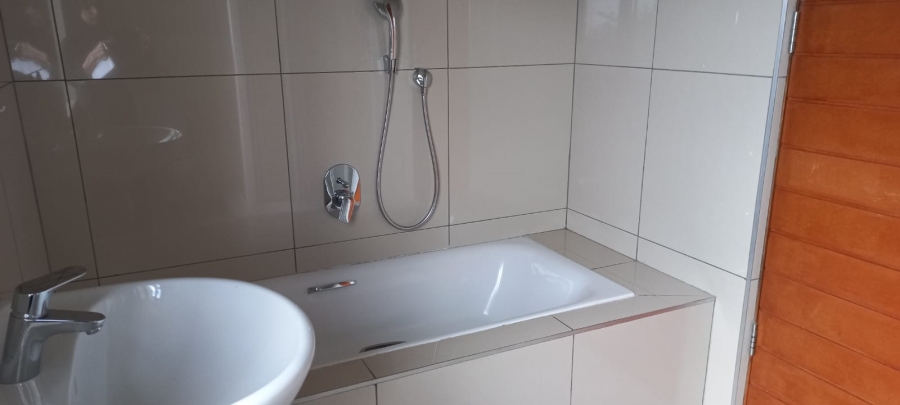 To Let 2 Bedroom Property for Rent in Crown Gardens Gauteng