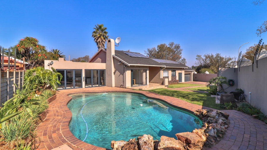 3 Bedroom Property for Sale in Highway Gardens Gauteng