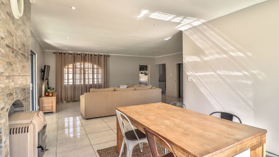 3 Bedroom Property for Sale in Highway Gardens Gauteng