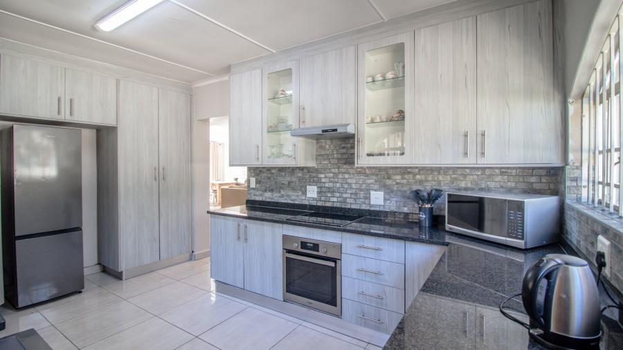 3 Bedroom Property for Sale in Highway Gardens Gauteng