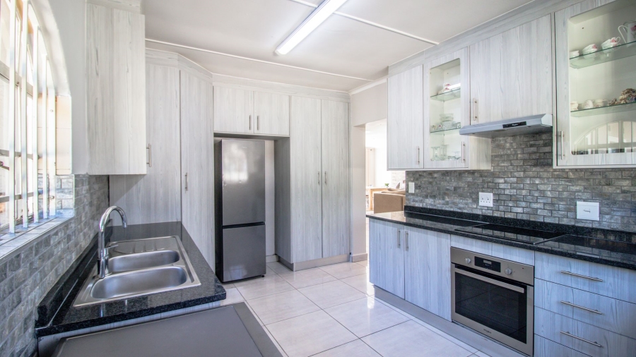3 Bedroom Property for Sale in Highway Gardens Gauteng