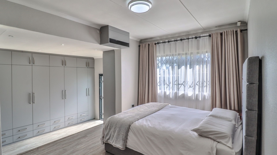 3 Bedroom Property for Sale in Highway Gardens Gauteng