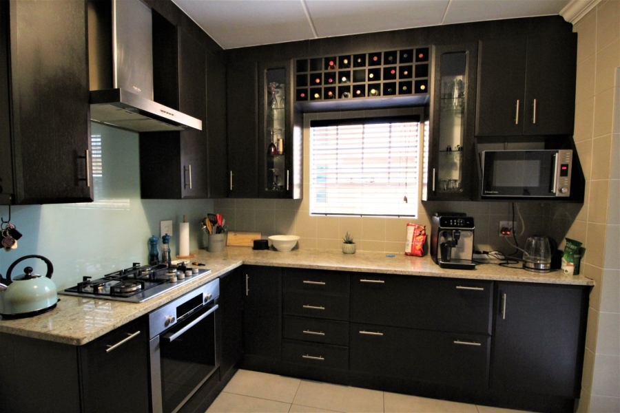 3 Bedroom Property for Sale in Honeydew Ridge Gauteng