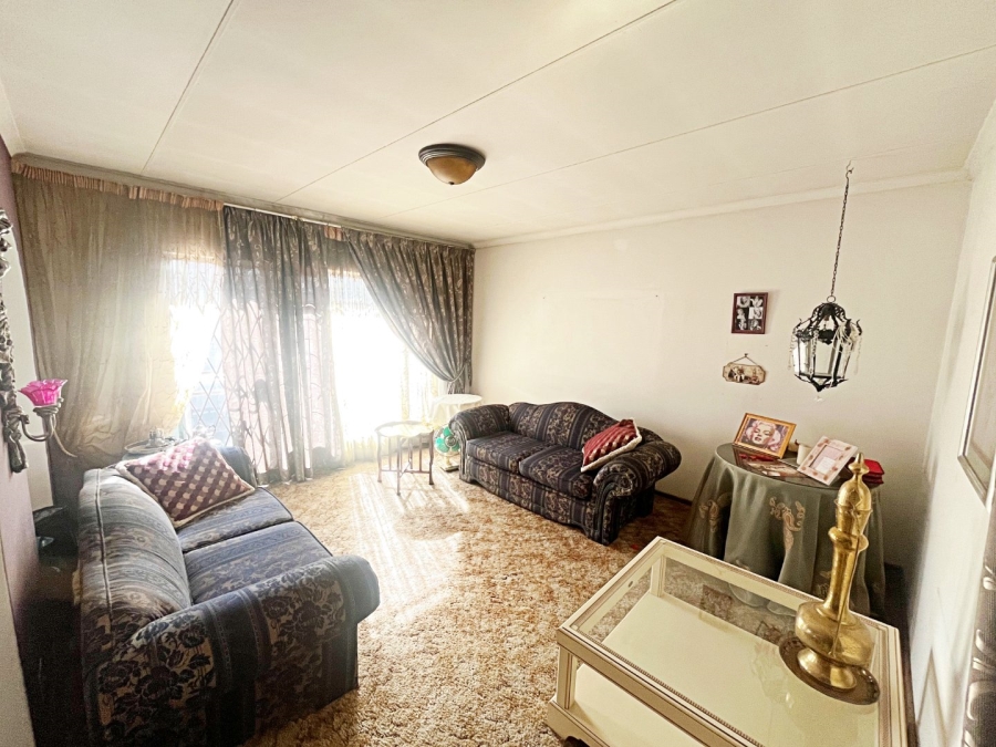 3 Bedroom Property for Sale in Wierda Park Gauteng