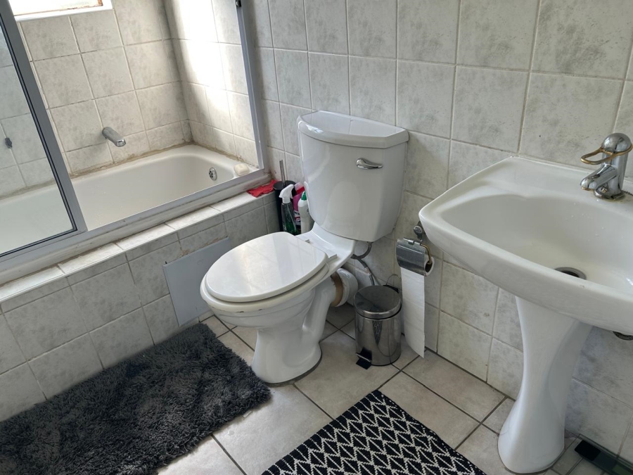 2 Bedroom Property for Sale in Morningside Gauteng