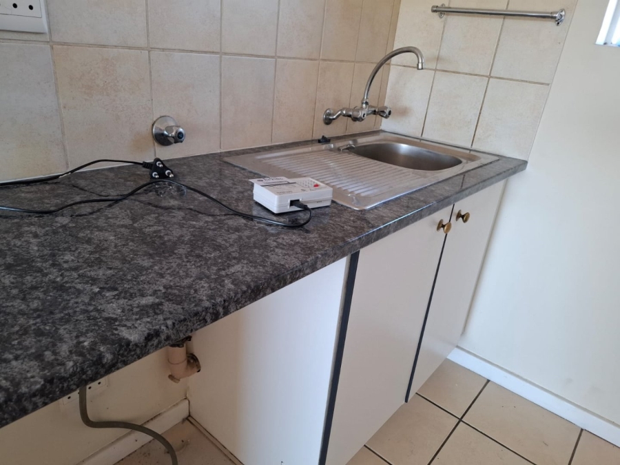 2 Bedroom Property for Sale in Zwartkop Gauteng