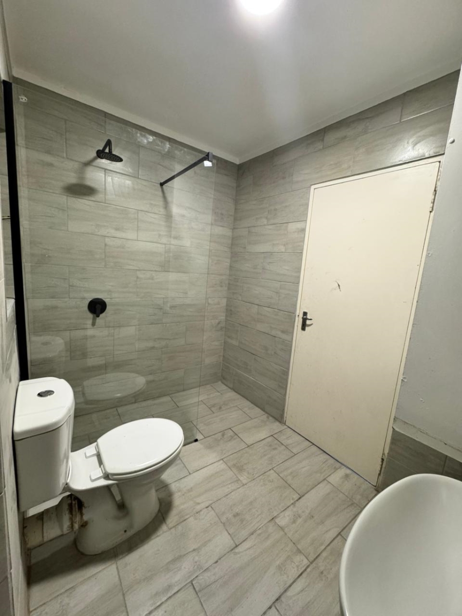 To Let 2 Bedroom Property for Rent in Menlyn Gauteng