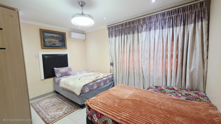 5 Bedroom Property for Sale in Laudium Gauteng