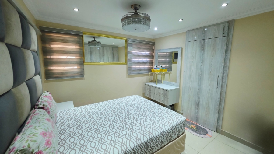 5 Bedroom Property for Sale in Laudium Gauteng