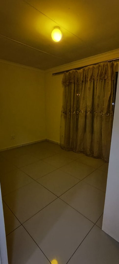 To Let 2 Bedroom Property for Rent in Mahube Valley Gauteng