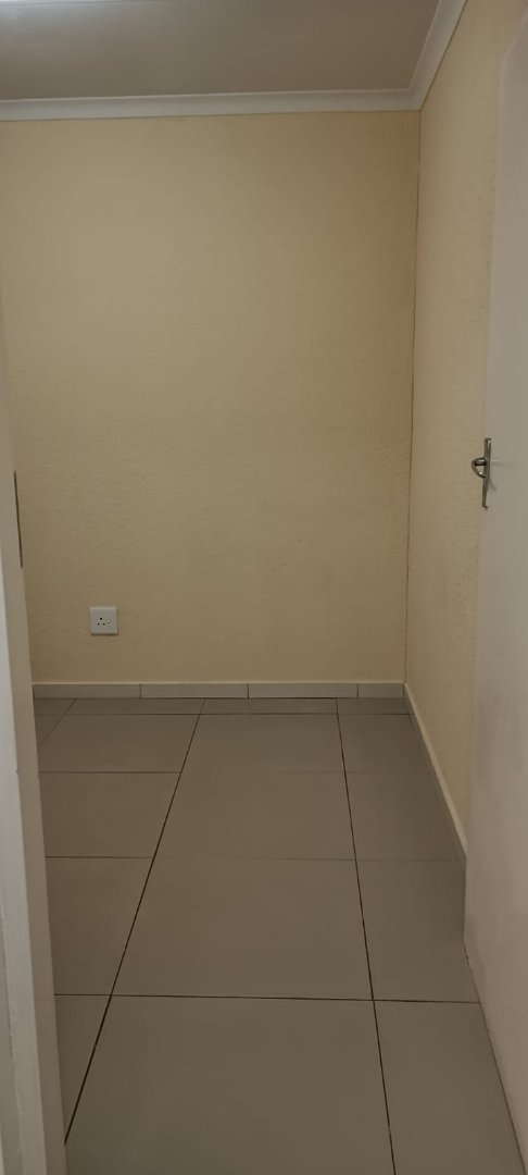 To Let 2 Bedroom Property for Rent in Mahube Valley Gauteng