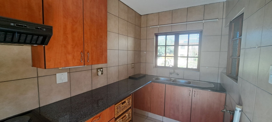 To Let 1 Bedroom Property for Rent in Kensington Gauteng