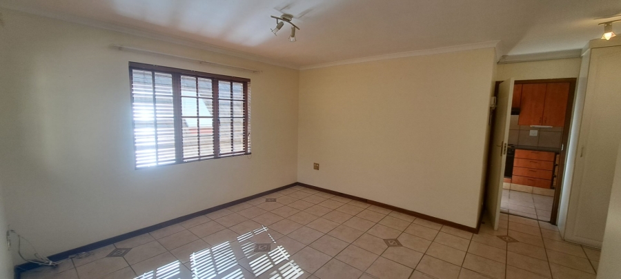 To Let 1 Bedroom Property for Rent in Kensington Gauteng