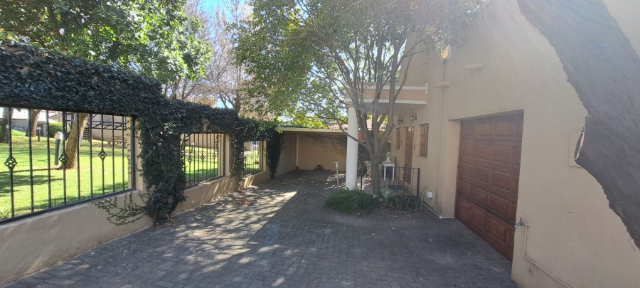 To Let 1 Bedroom Property for Rent in Kensington Gauteng