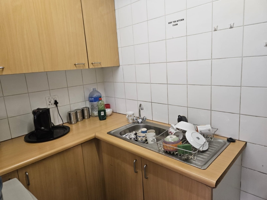  Bedroom Property for Sale in Robertsham Gauteng