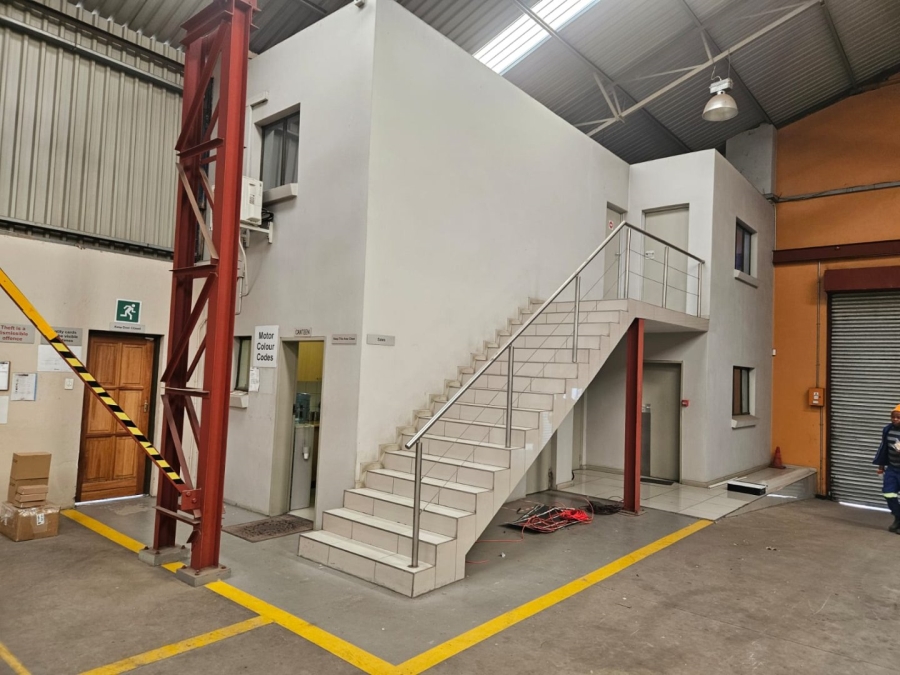  Bedroom Property for Sale in Robertsham Gauteng