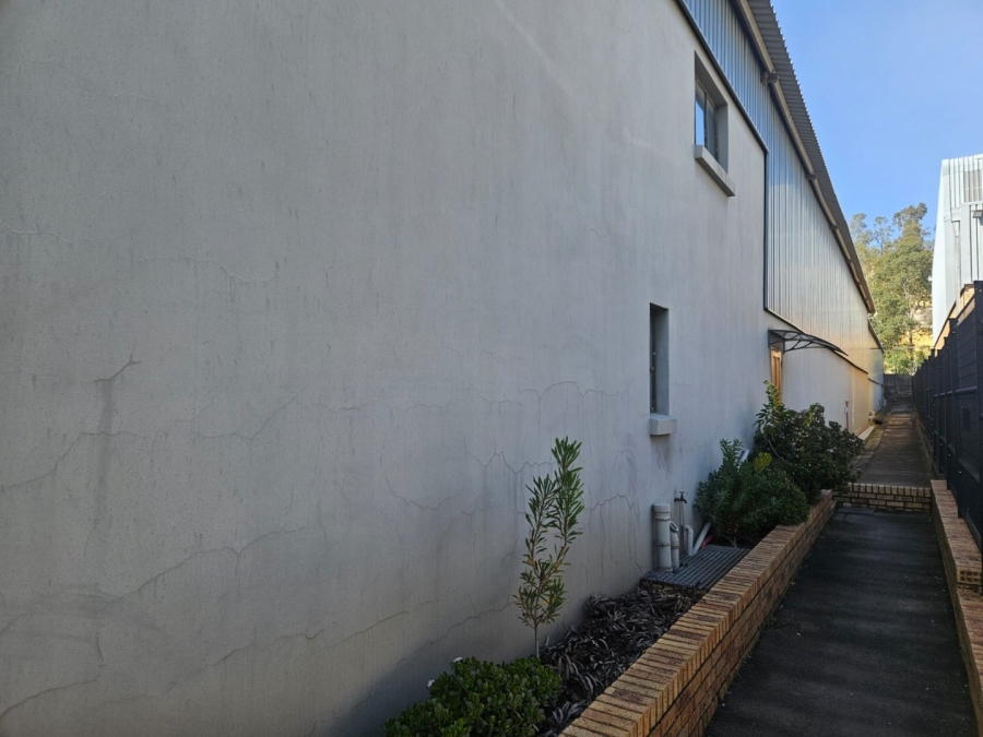  Bedroom Property for Sale in Robertsham Gauteng