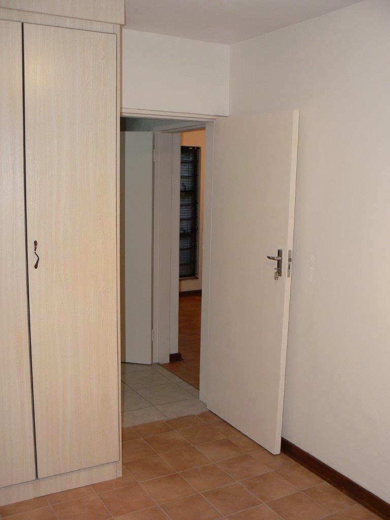 To Let 2 Bedroom Property for Rent in Waterkloof Ridge Gauteng