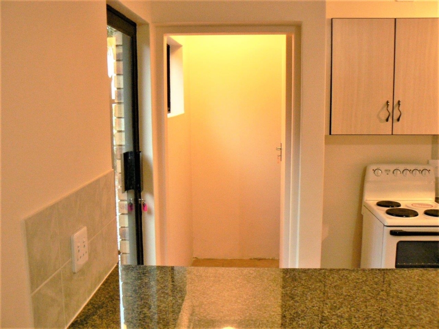 To Let 2 Bedroom Property for Rent in Waterkloof Ridge Gauteng