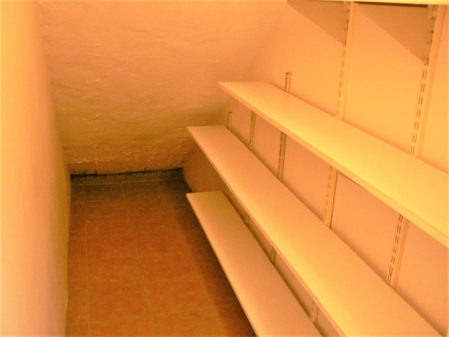 To Let 2 Bedroom Property for Rent in Waterkloof Ridge Gauteng