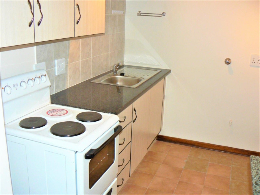 To Let 2 Bedroom Property for Rent in Waterkloof Ridge Gauteng