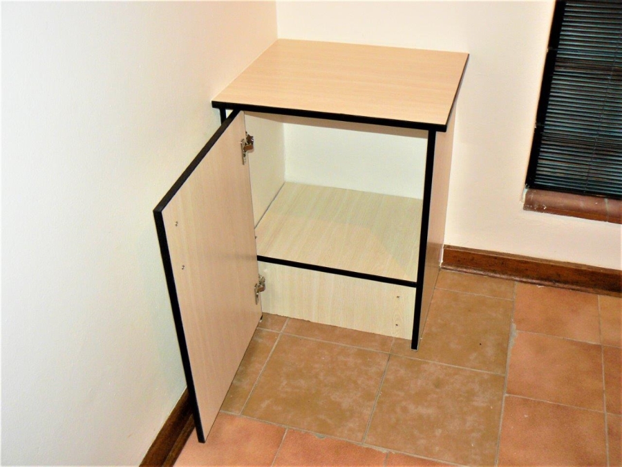 To Let 2 Bedroom Property for Rent in Waterkloof Ridge Gauteng