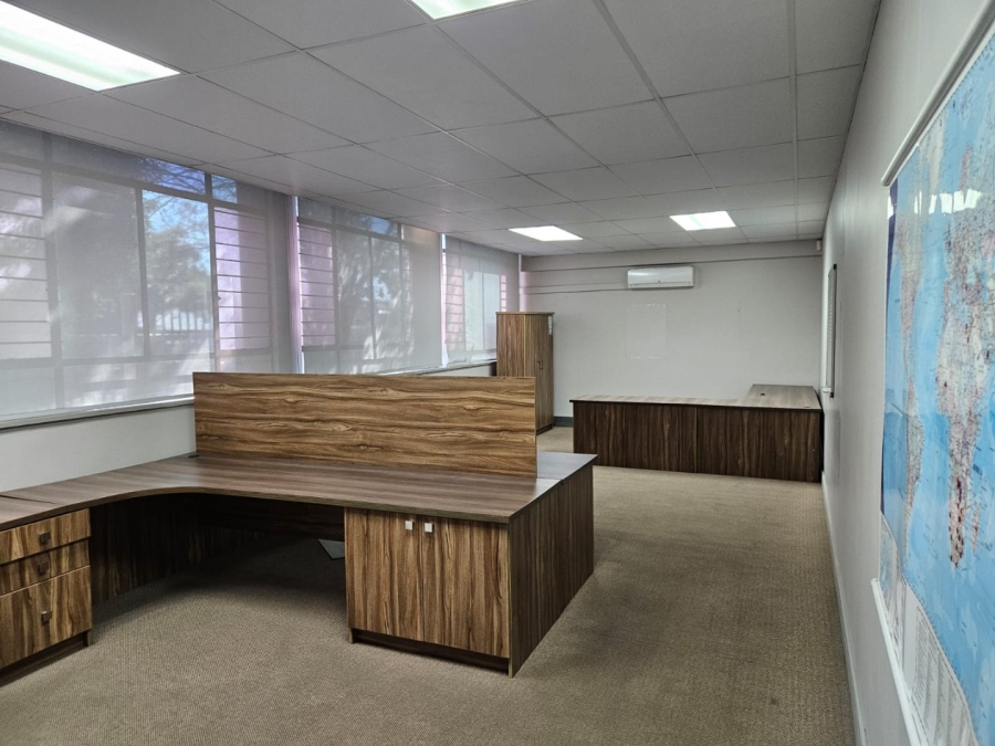  Bedroom Property for Sale in Robertsham Gauteng