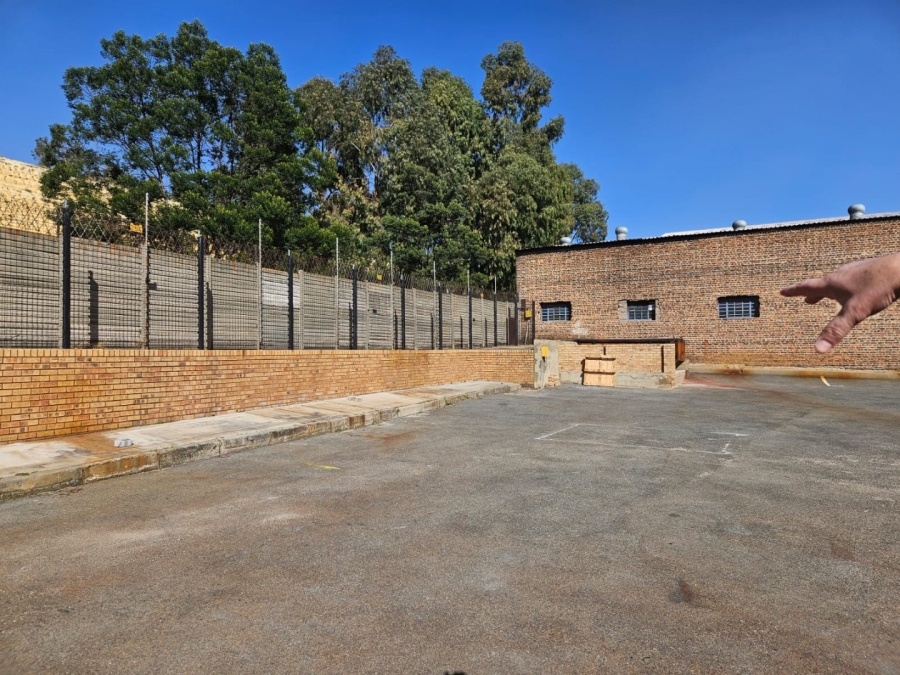 Bedroom Property for Sale in Robertsham Gauteng