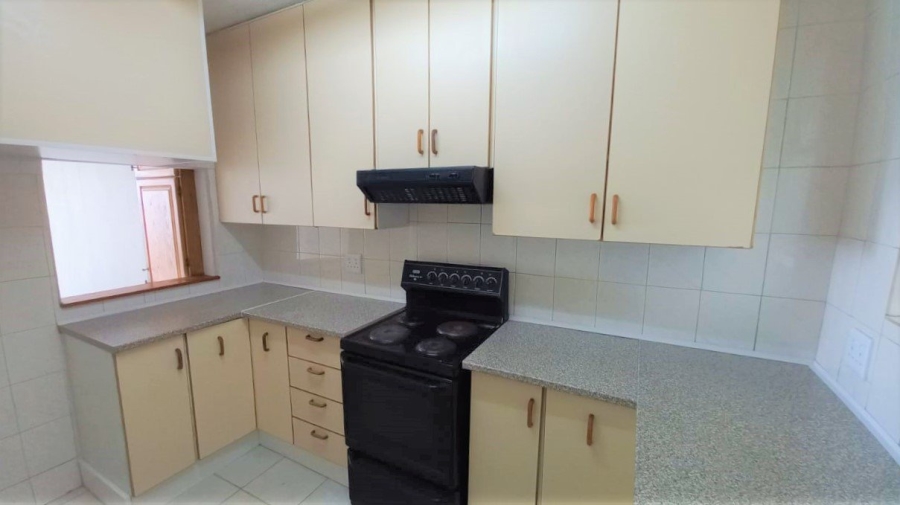 To Let 2 Bedroom Property for Rent in La Montagne Gauteng