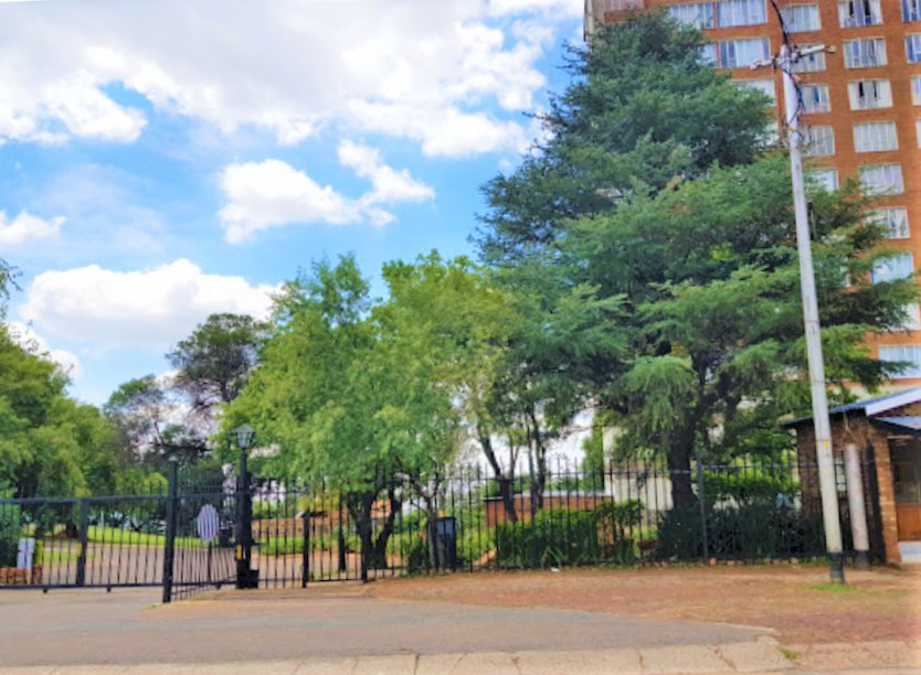 To Let 2 Bedroom Property for Rent in La Montagne Gauteng