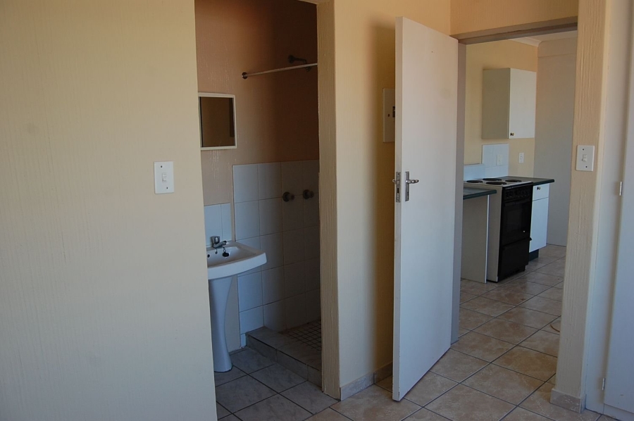1 Bedroom Property for Sale in Wonderboom South Gauteng