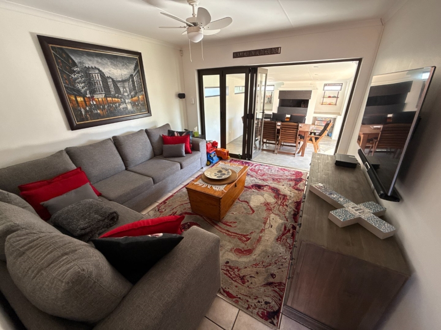 2 Bedroom Property for Sale in Highveld Gauteng