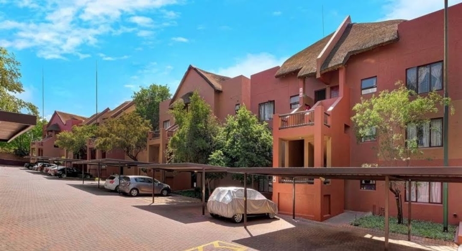 To Let 2 Bedroom Property for Rent in Magaliessig Gauteng