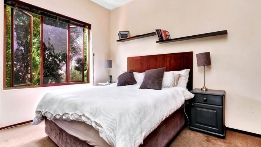 To Let 2 Bedroom Property for Rent in Magaliessig Gauteng