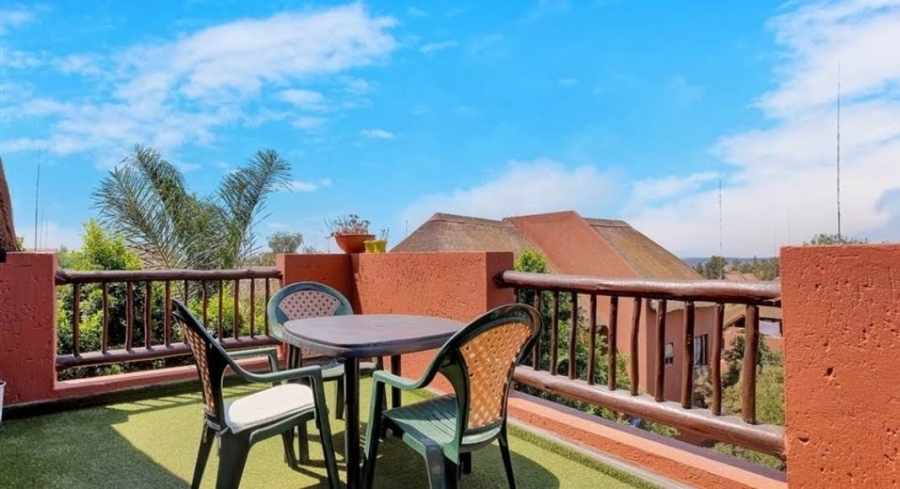 To Let 2 Bedroom Property for Rent in Magaliessig Gauteng